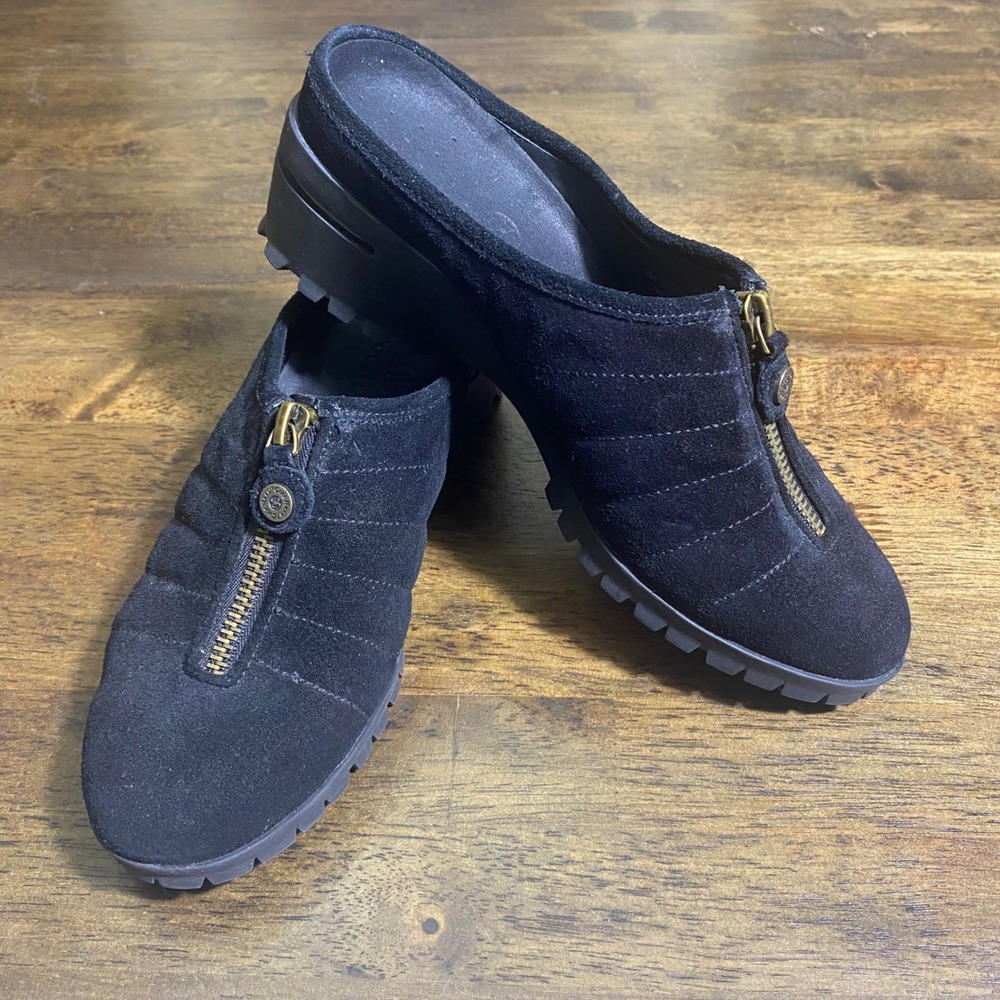 Cole Haan Black Suede Waterproof Zip Mules Clogs Lug Sole Womens 6.5B